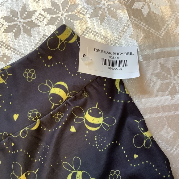 Luv21 Leggings Capris Cropped Women’s Yoga Reg. 2-10 Busy Bee Pattern - Picture 4 of 7